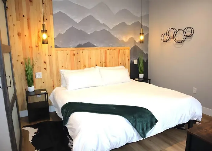 Luxury Getaway! Show Low